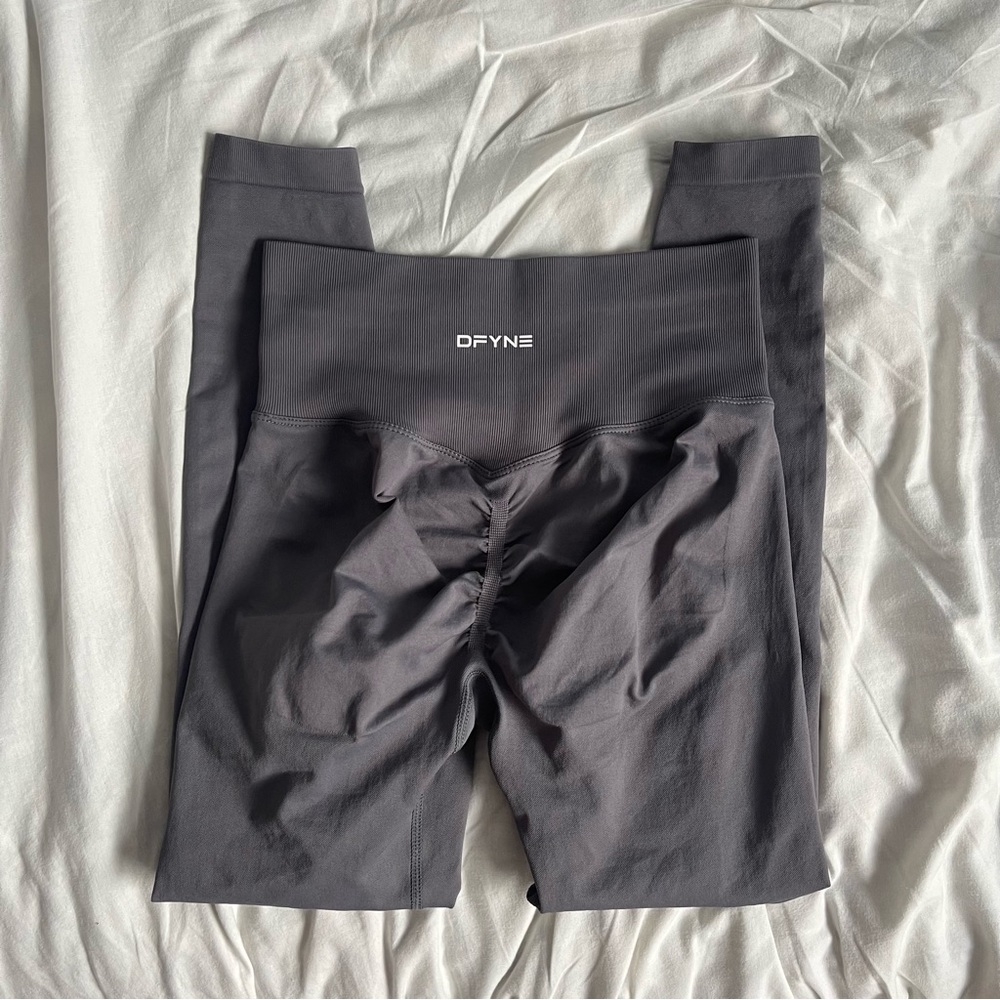DFYNE Stone Grey Dynamic Leggings